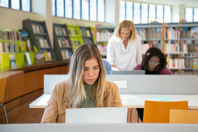 100 Contoh Judul Jurnal Sinta 2 Perpustakaan dan Repositori Digital